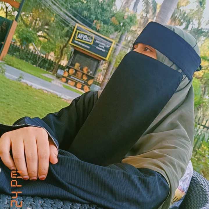 Ayesha 
